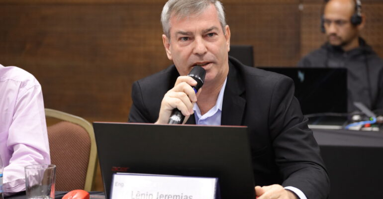 Lênio Jeremias participa de reunião das Câmaras Especializadas de Engenharia Elétrica