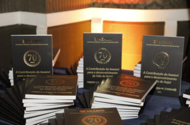 Você já leu? Livro dos 70 anos da AEAMVI resgata a história da engenharia e a contribuição da entidade ao longo de sete décadas