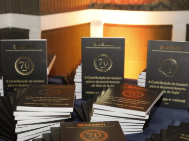 Você já leu? Livro dos 70 anos da AEAMVI resgata a história da engenharia e a contribuição da entidade ao longo de sete décadas