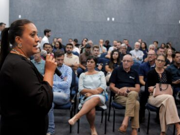 Como a galvanização pode reduzir a manutenção em estruturas de aço