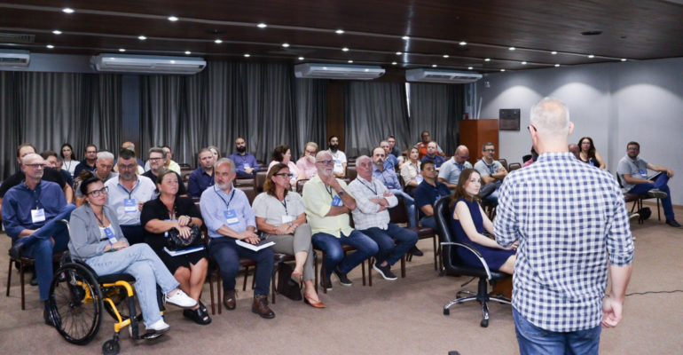 AEAMVI participa do processo de reativação do Conselho da Cidade