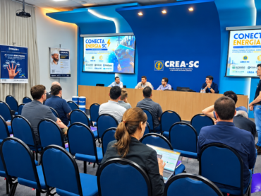 Conecta Energia SC aproxima profissionais da engenharia dos desafios e oportunidades do setor elétrico
