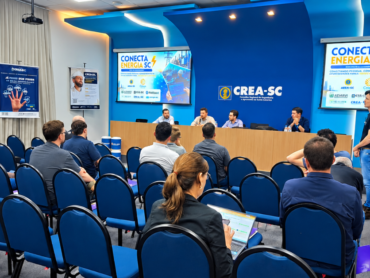 Conecta Energia SC aproxima profissionais da engenharia dos desafios e oportunidades do setor elétrico